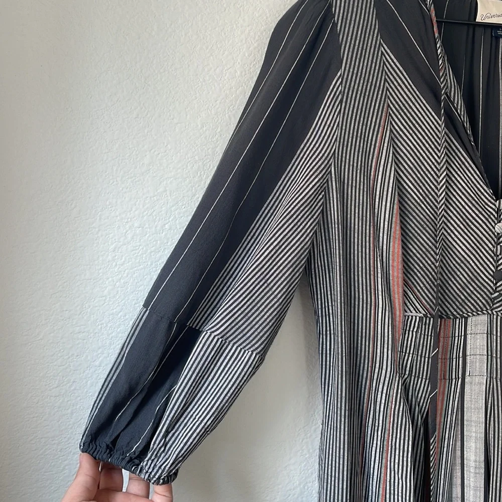 Universal Thread Midi Dress - Picture 5 of 6